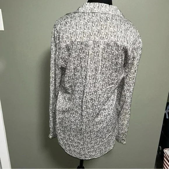 Cloth  & Stone Button Up - Picture 3 of 6